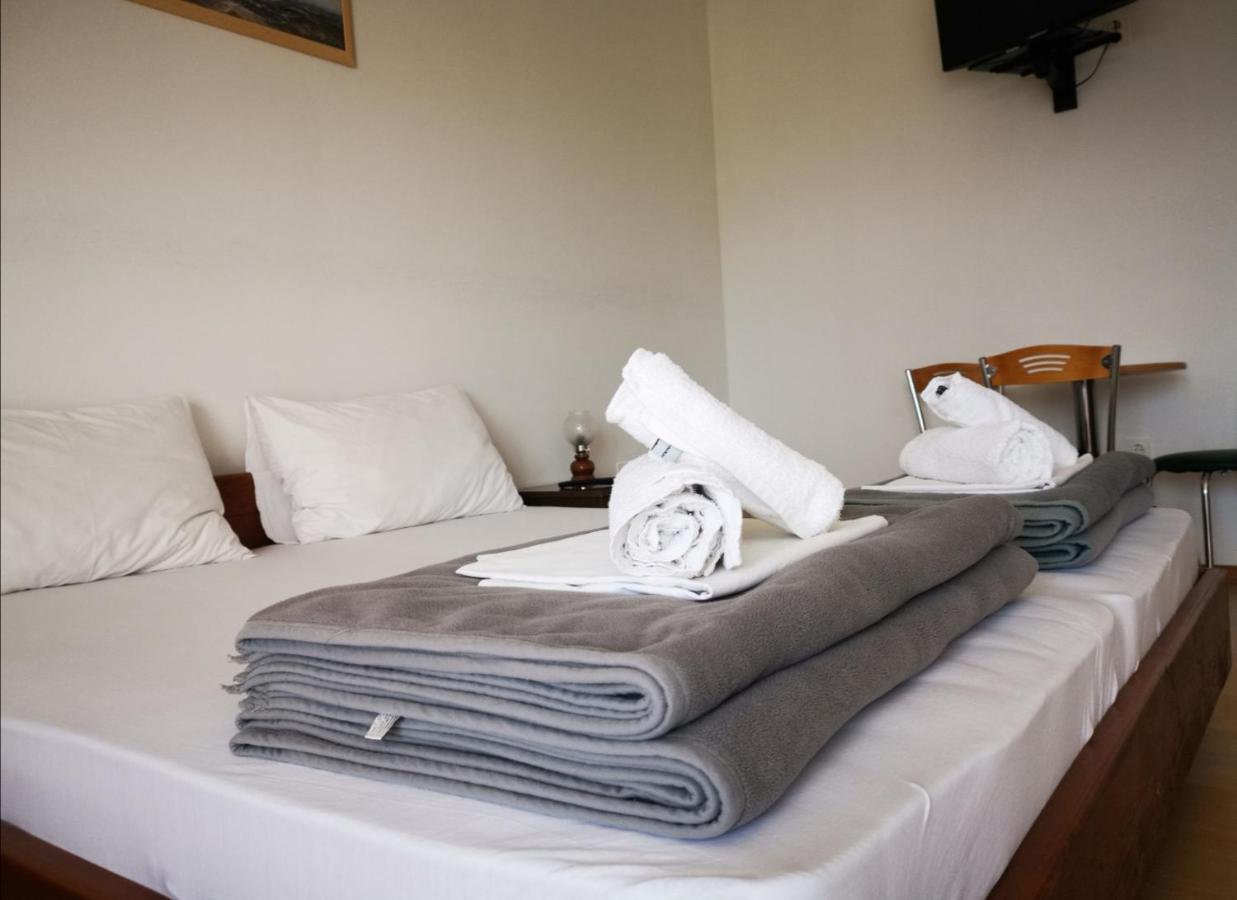 Apartments Plazibat Škrip Dış mekan fotoğraf