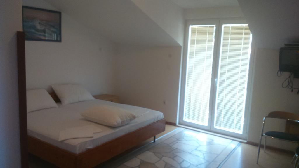 Apartments Plazibat Škrip Oda fotoğraf