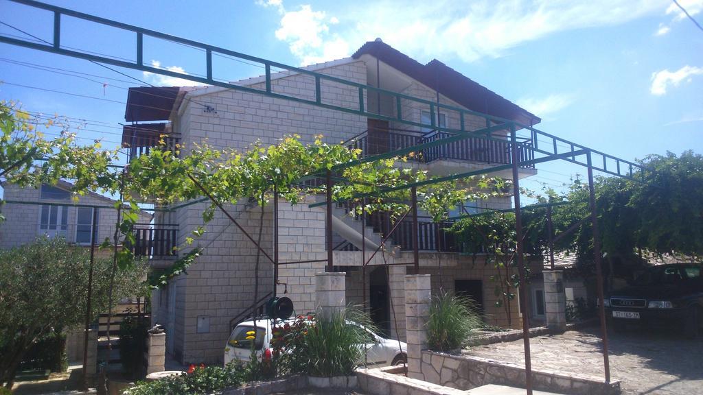 Apartments Plazibat Škrip Dış mekan fotoğraf