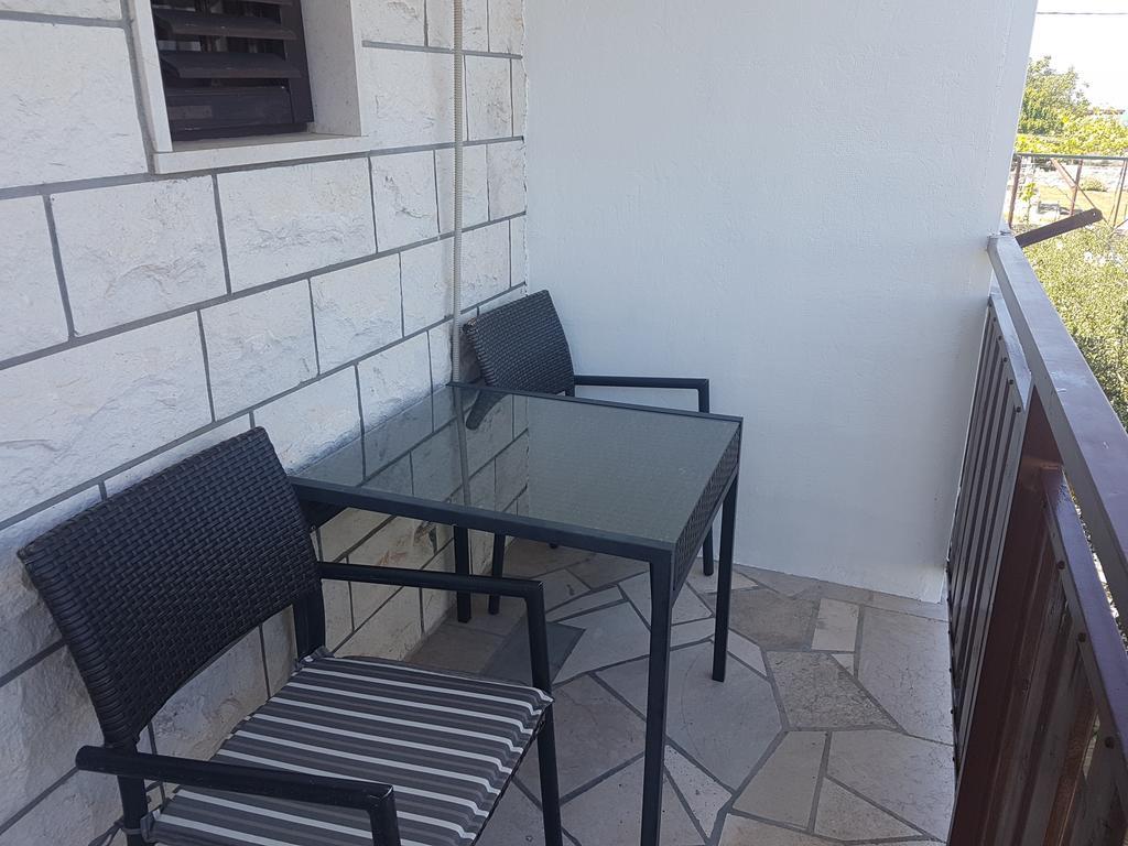 Apartments Plazibat Škrip Dış mekan fotoğraf