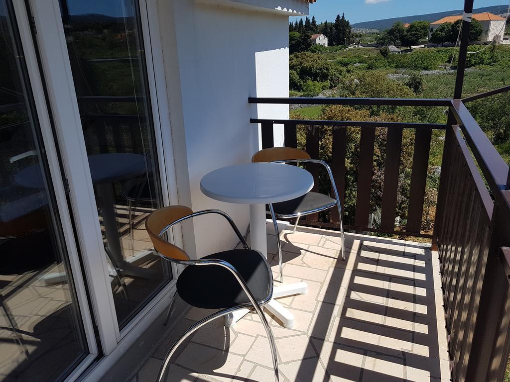 Apartments Plazibat Škrip Dış mekan fotoğraf