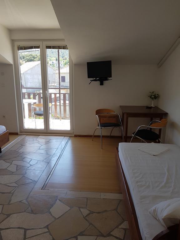 Apartments Plazibat Škrip Dış mekan fotoğraf