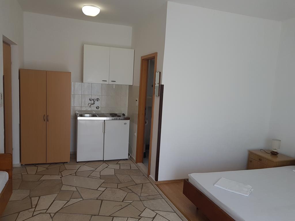Apartments Plazibat Škrip Dış mekan fotoğraf